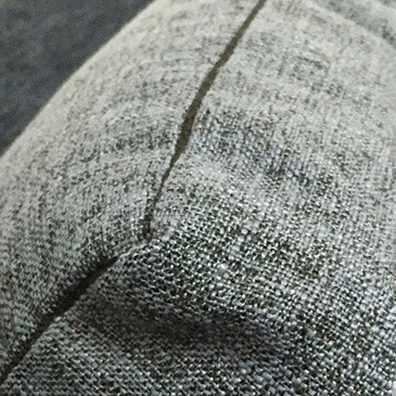 灰色のリビングルームスリップカバーソファ枕トップアームルーズバックソファ