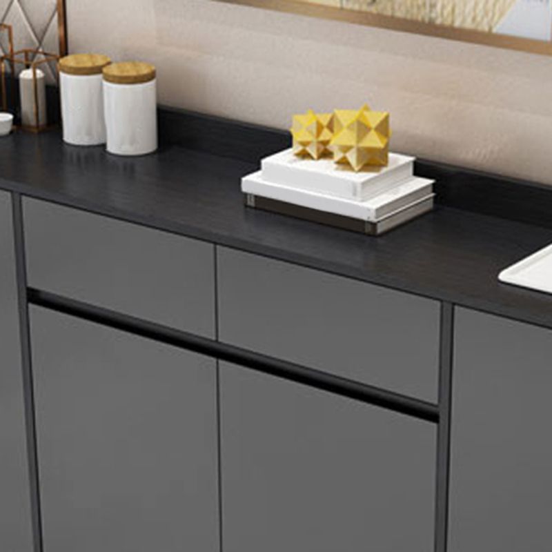 Sideboard in legno ingegnerizzato in stile moderno con 2-disegno e 4 porte