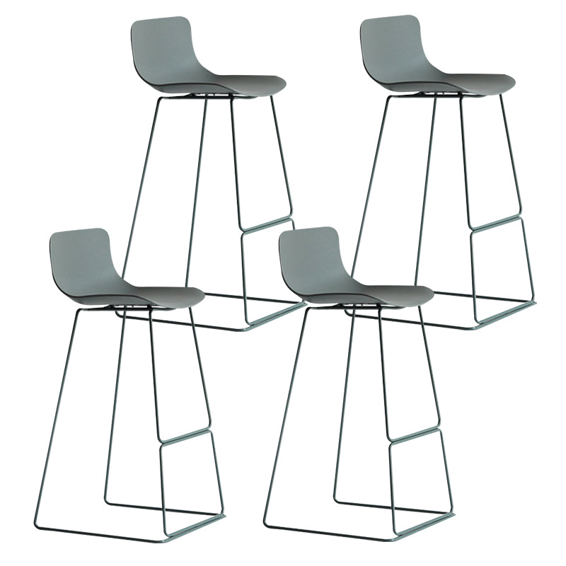 Bucket Footrest Bar & Counter Stool Indoor Plastic Modern Counter Bar Stool Green 4 Piece Set Bar Stool(30"H) Clearhalo 'Bar Furniture' 'Bar Stools' 'bar_stools' 'furn' 'furn_bar_stools' 'furniture_bar_stools' 'Kitchen & Dining Furniture' 'kitchen&dining_furn' 'kitchen' 'kitchen_furn' Furniture' 4184593