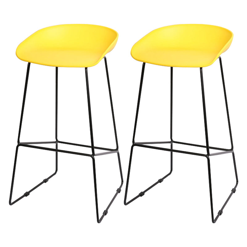 Scandinavian Steel Plastic Counter Stools Backless Bar Stools with Bucket Seat (Set of 2) Black Yellow 2 Piece Set Clearhalo 'Bar Furniture' 'Bar Stools' 'bar_stools' 'furn' 'furn_bar_stools' 'furniture_bar_stools' 'Kitchen & Dining Furniture' 'kitchen&dining_furn' 'kitchen' 'kitchen_furn' Furniture' 4211692