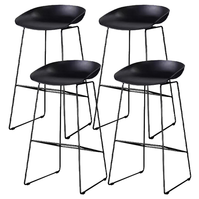 Scandinavian Black Metal Plastic Counter Stools Backless Bar Stools (Set of 4) Black 4 Piece Set Clearhalo 'Bar Furniture' 'Bar Stools' 'bar_stools' 'furn' 'furn_bar_stools' 'furniture_bar_stools' 'Kitchen & Dining Furniture' 'kitchen&dining_furn' 'kitchen' 'kitchen_furn' Furniture' 4422950
