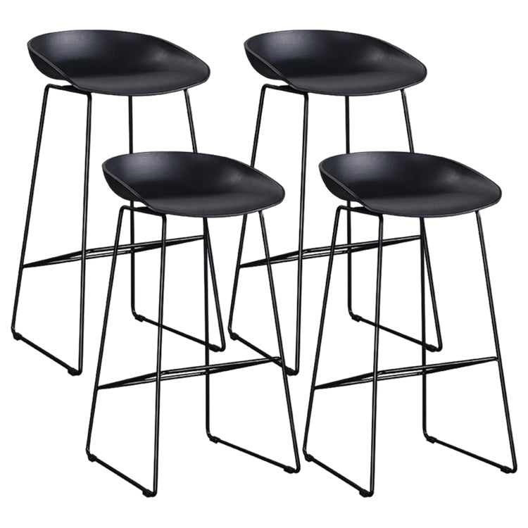 Modern Style Bar-stool Sled Metal Legs Bucket PP Seat Barstool with Footrest for Bar Black 4 Piece Set Clearhalo 'Bar Furniture' 'Bar Stools' 'bar_stools' 'furn' 'furn_bar_stools' 'furniture_bar_stools' 'Kitchen & Dining Furniture' 'kitchen&dining_furn' 'kitchen' 'kitchen_furn' Furniture' 4439778