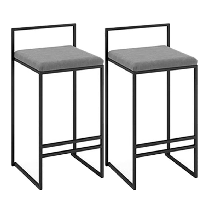 Modern Style Metal Bar Stool Low Back and Footrest Bar Stool for Kitchen (set of 2) Grey 2 Piece Set Clearhalo 'Bar Furniture' 'Bar Stools' 'bar_stools' 'furn' 'furn_bar_stools' 'furniture_bar_stools' 'Kitchen & Dining Furniture' 'kitchen&dining_furn' 'kitchen' 'kitchen_furn' Furniture' 4481732