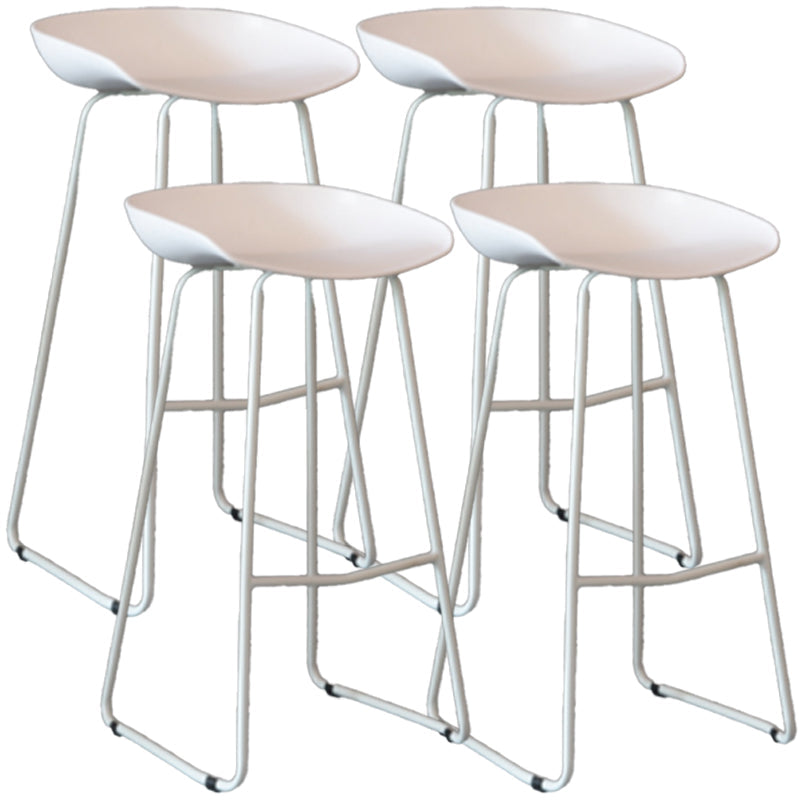 Modern Armless Backrest Counter Stool Iron Bar Stool with Plastic Seat White 4 Piece Set Clearhalo 'Bar Furniture' 'Bar Stools' 'bar_stools' 'furn' 'furn_bar_stools' 'furniture_bar_stools' 'Kitchen & Dining Furniture' 'kitchen&dining_furn' 'kitchen' 'kitchen_furn' Furniture' 4571517