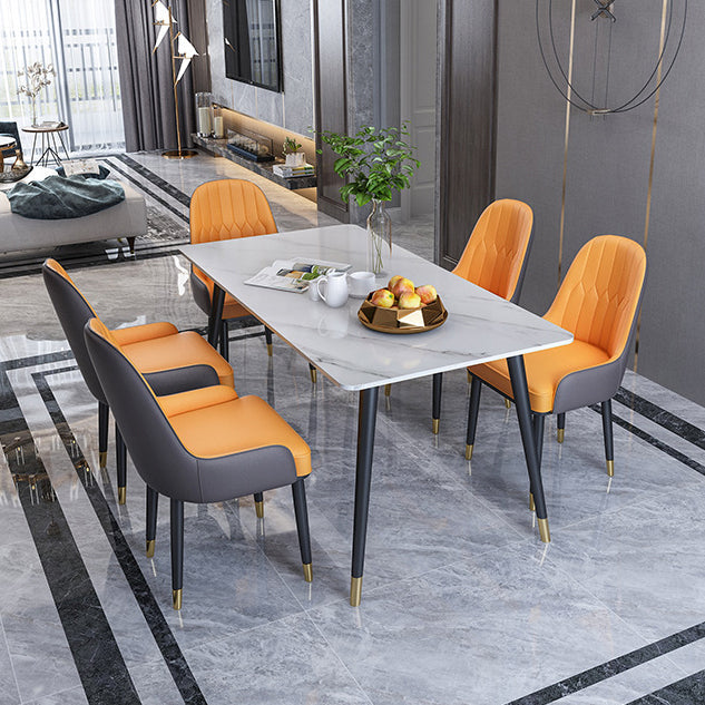 長方形の焼結された石造りの食堂モダンなホームキッチンデスク4つの黒い足のある