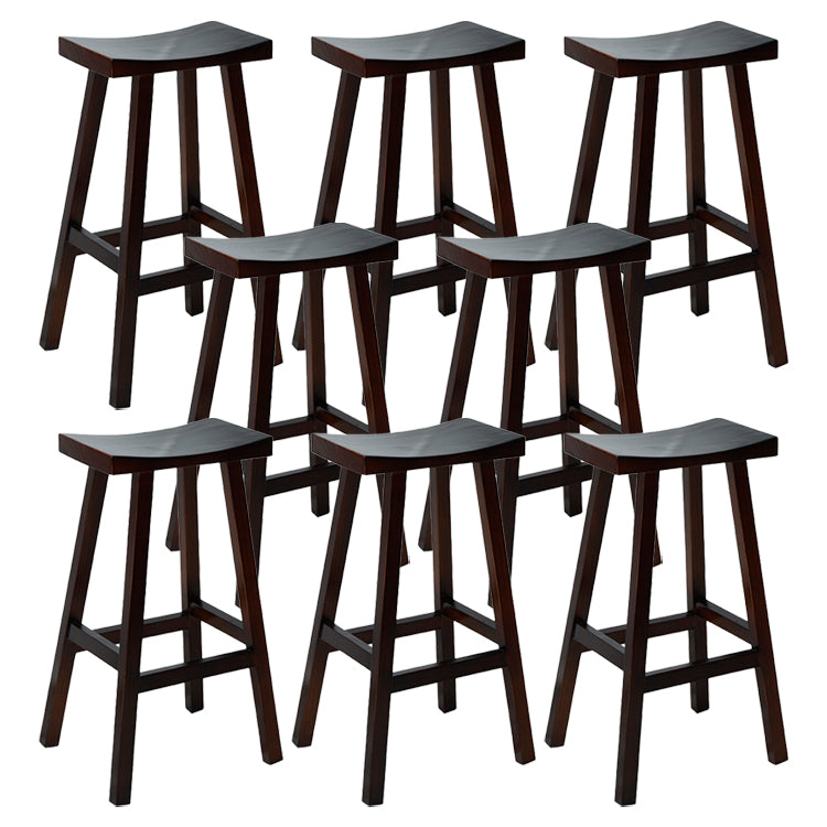 Taburete de contador del reposapiés de asiento contorneado mostrador moderno de madera maciza y taburete de bar