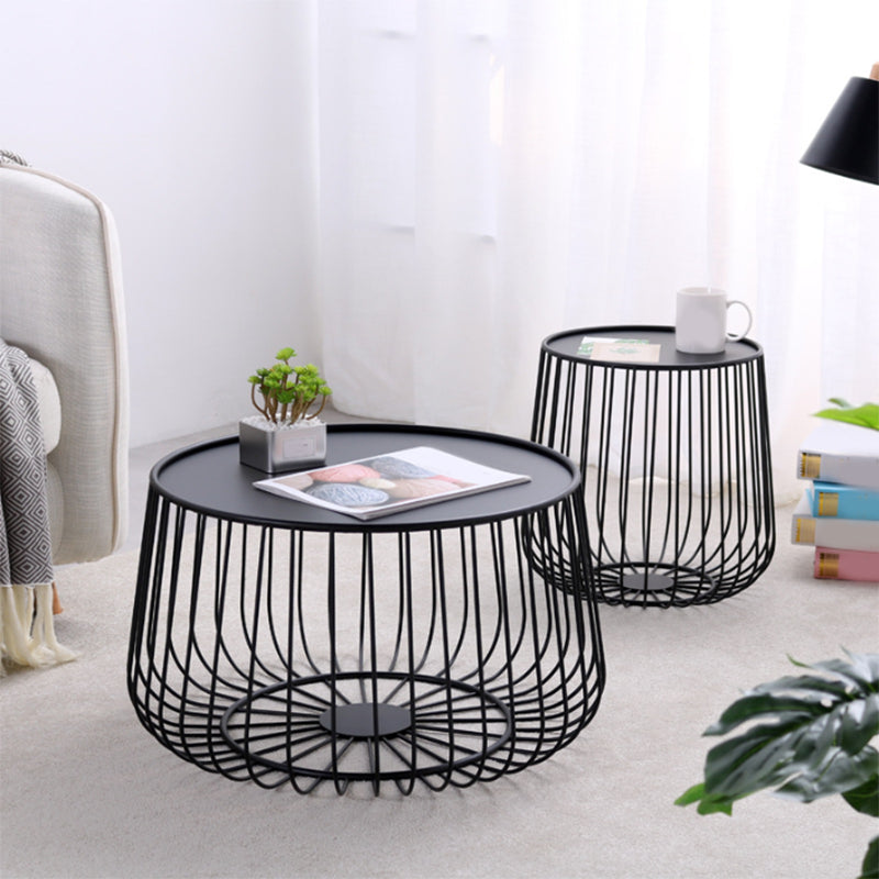 ミッドセンチュリーモダンラウンドアイアンコーヒーテーブル、ブラス/ブラックフレームカクテルテーブル付きカクテルテーブル