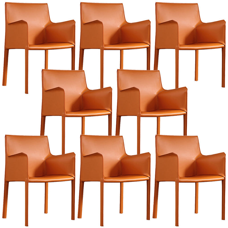 Silla de silla de comedor de cuero contemporánea en acabado mate con patas de acero