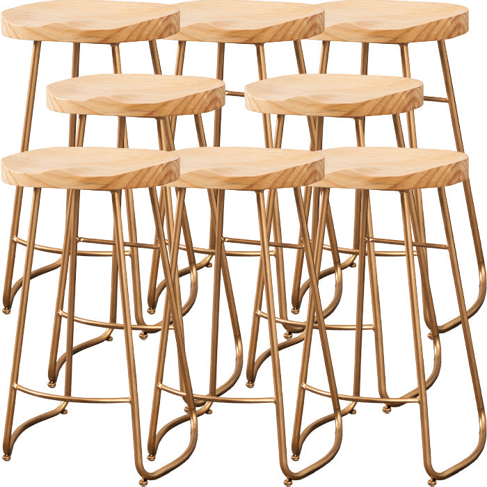 Taburete moderno de comedor de hierro sin brazo con asiento de madera con asiento de madera