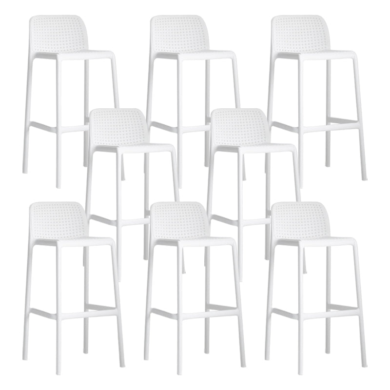 Taburete de barra de plástico de estilo de bar de estilo moderno con patas de plástico para restaurante