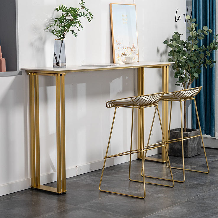 Evento di slitta da rettangolo interno e tavolo da cocktail glam in pietra e tavolino in metallo