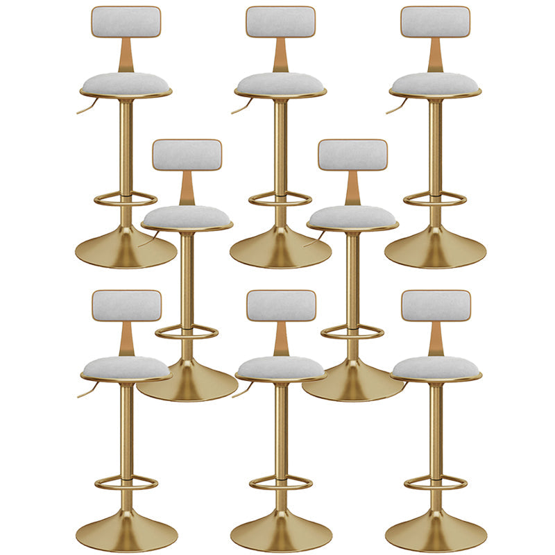 Sgabello imbottito da baramio in metallo glam in metallo in finitura opaca per interno