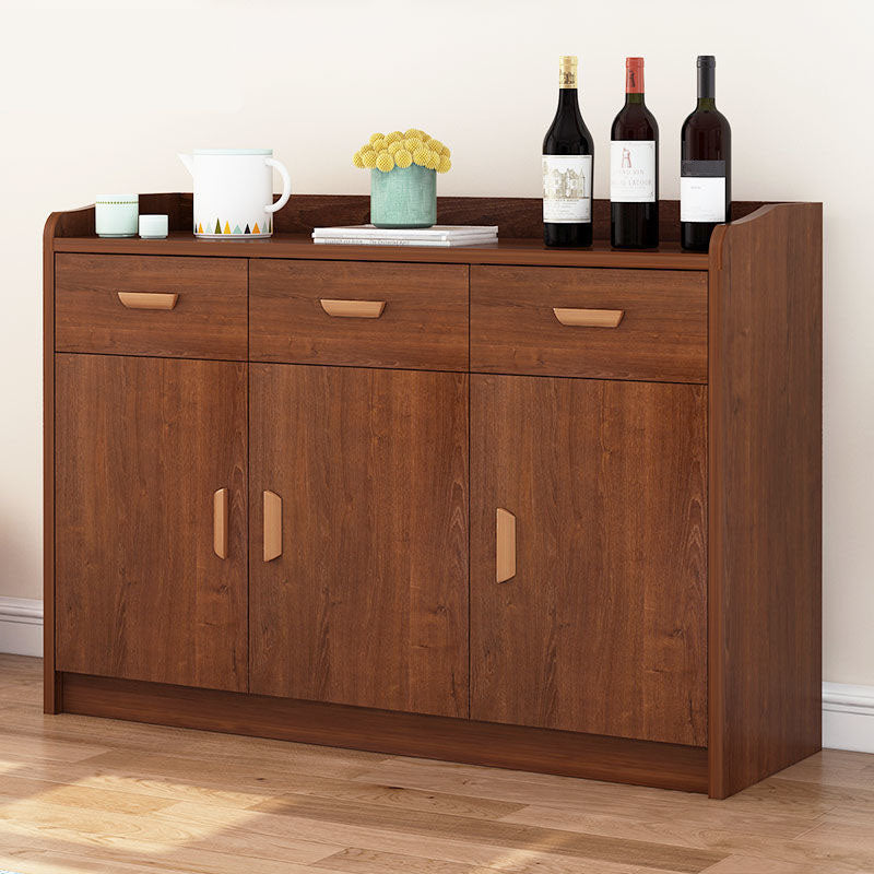 Sideboard in legno ingegnerizzato contemporaneo con porte e cassetti per sala da pranzo