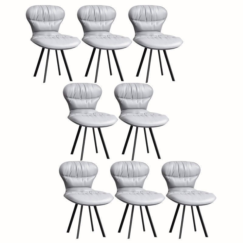 Sedie da pranzo in acciaio nero sedia moderna a bracciole senza braccio con rivestimento in pelle finta