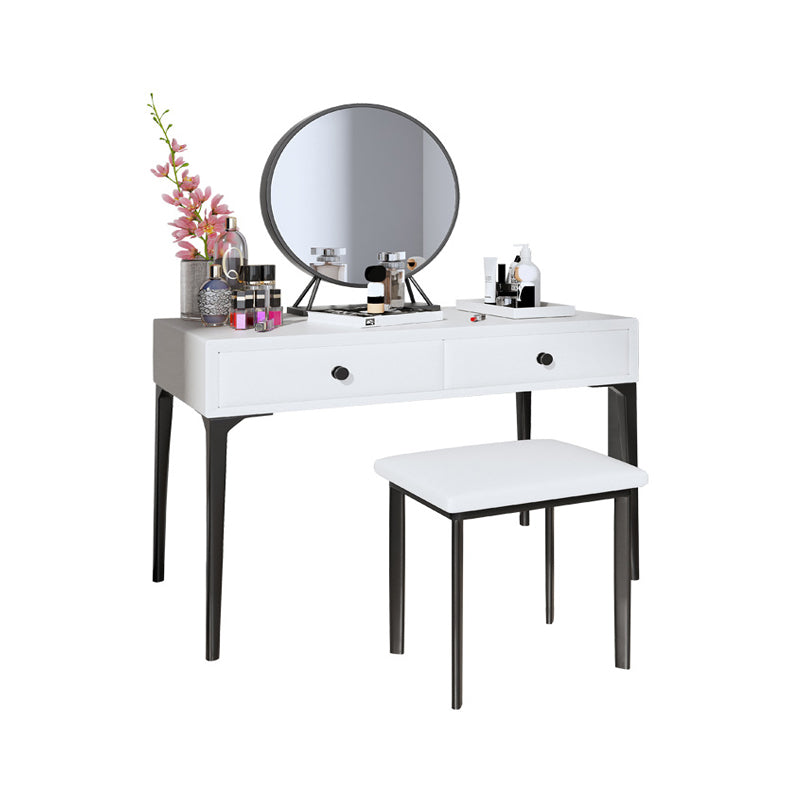 Metall -Waschtisch mit Stuhl und Spiegel in schwarz/weißer Waschtisch