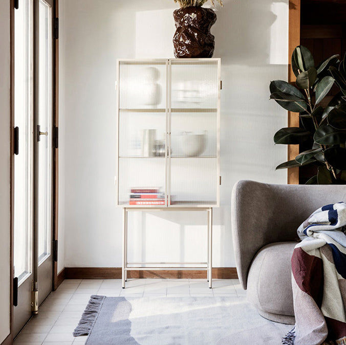 Tavolo da tabellone in altezza in metallo da 62 '' vetro a due porte server buffet per soggiorno