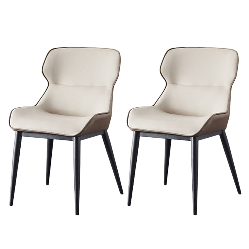 インダストリアルスタイルのウィングバックサイドチェアフェイクレザーダイニングチェア