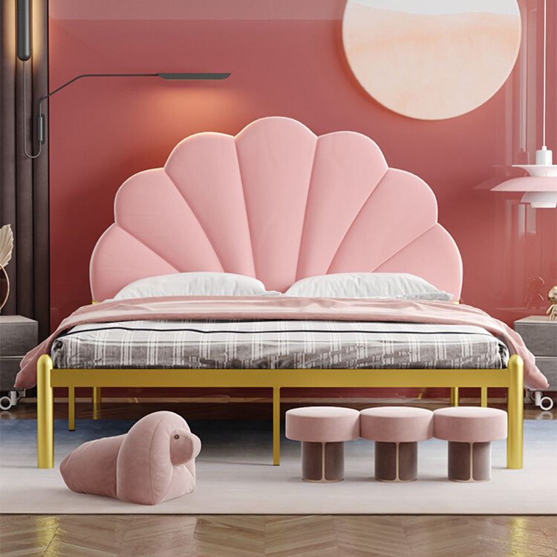 Glam -stijl metalen paneel standaard bed met gebogen hoofdeinde voor slaapkamer