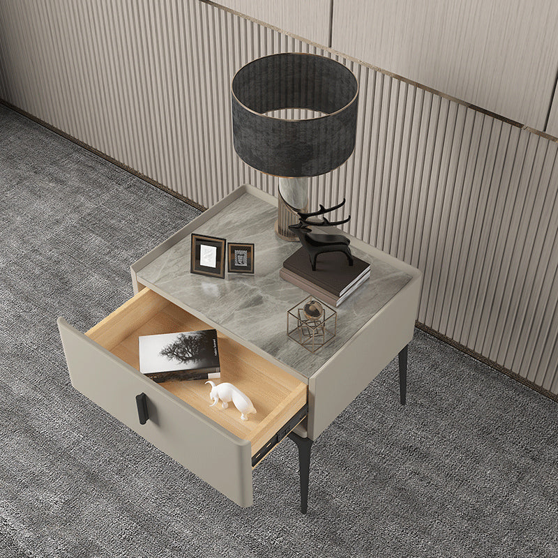 Modern 18 inch H Nightstand Faux Leather 1-ladel nachttafel met benen