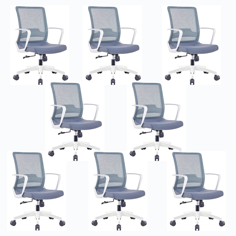 Silla de brazos cromado de mante trasero moderno con ricino con ricino