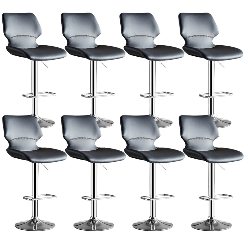 Tabouret métallique scandinave tabouret en faux cuir en finition mate pour intérieur