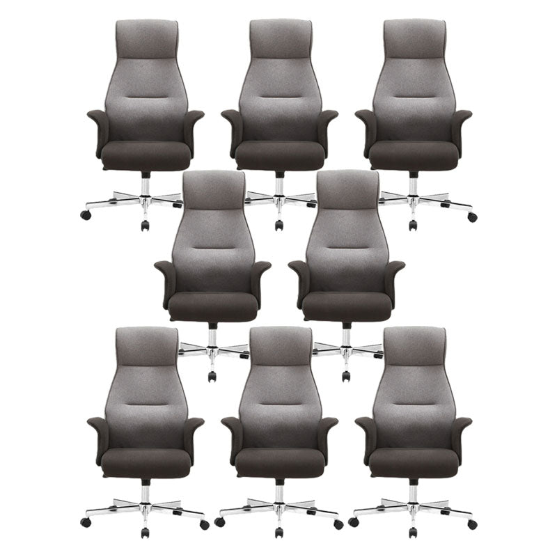 Hochrückenleitungsstuhl gepolsterte Arme Leder weicher Schwenkbüro Stuhl