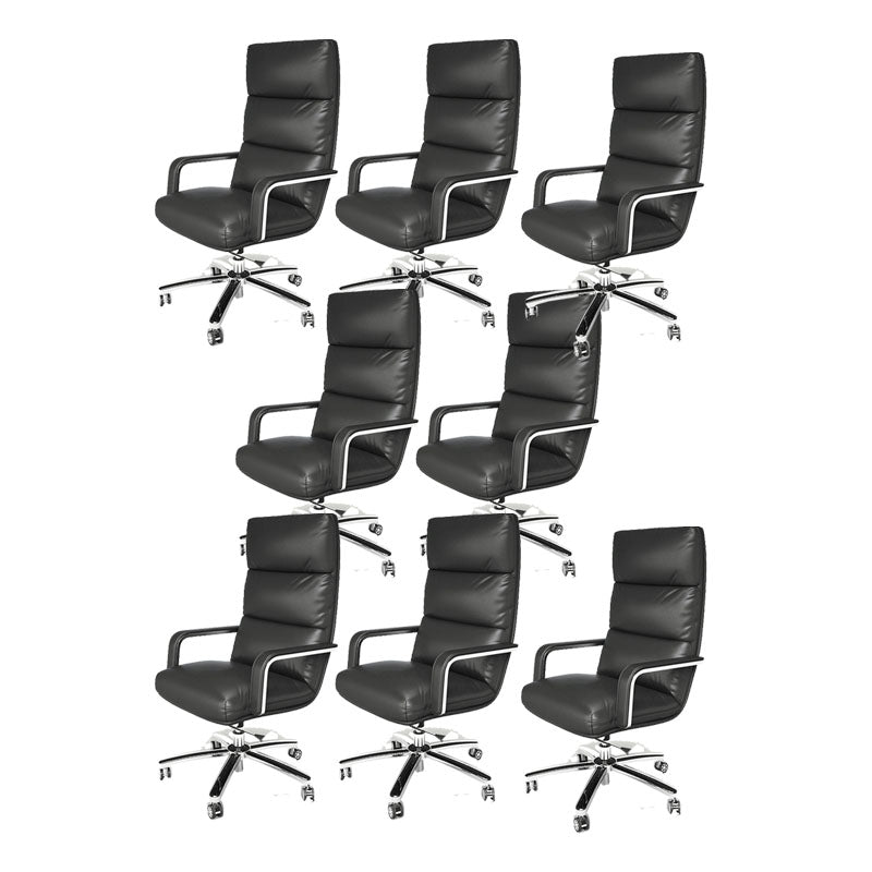 Piada di ufficio in pelle morbida per ufficio imbottito armeggiati.