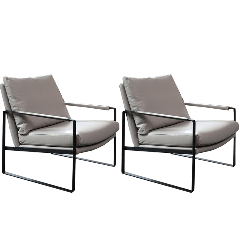 Polquadra di accento in pelle moderna a braccio moderno di metà secolo per camera da letto e soggiorno