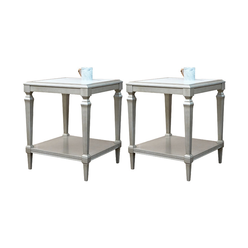 25,6 "" Table à bois carré de table latérale supérieure Sliver 4 jambes Table de bout avec étagère