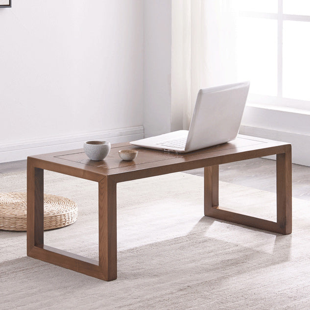 Mesa de café de madera maciza escandinava con mesa de cóctel de base de trineo