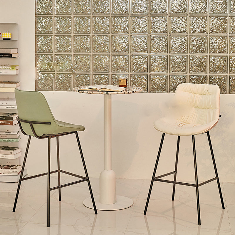 Fixed Bar Table Industrial Bistro Bar Height Cocktail Table with Metal Pedestal 23.5"L x 23.5"W x 40.6"H White-Brown Round Clearhalo 'Bar Furniture' 'Bar Tables' 'bar_tables' 'furn' 'furn_bar_tables' 'Furniture' 'Kitchen & Dining Furniture' 5952620