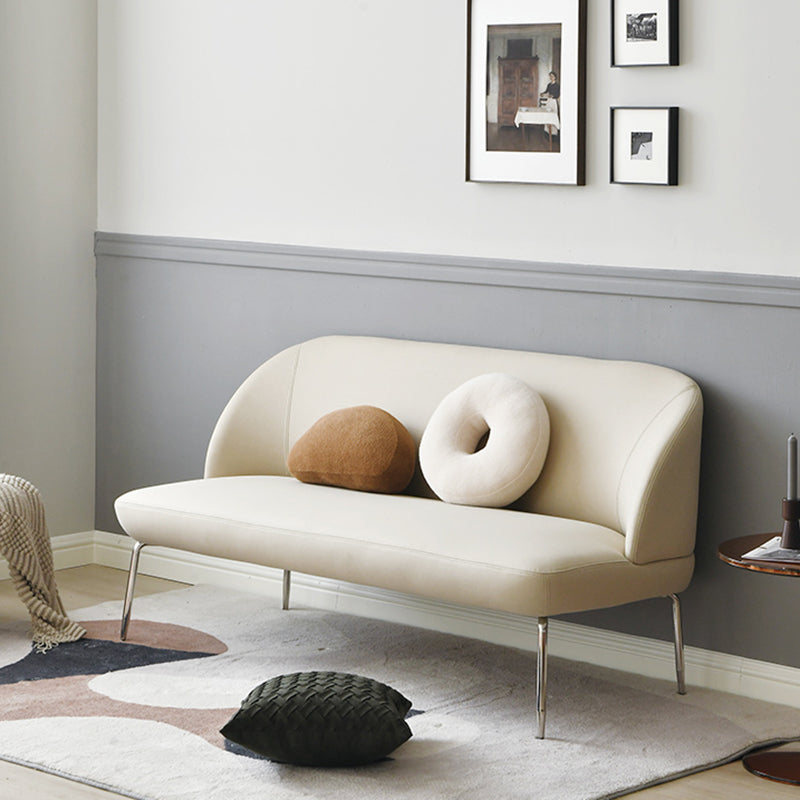 モダンな2/3シーターのセッピーフェイクレザー染色抵抗性ソファが金属脚