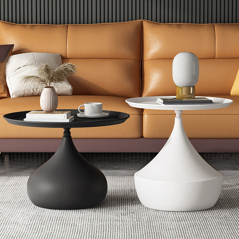 Table basse en fer rond moderne du milieu du siècle avec plateau de plateau