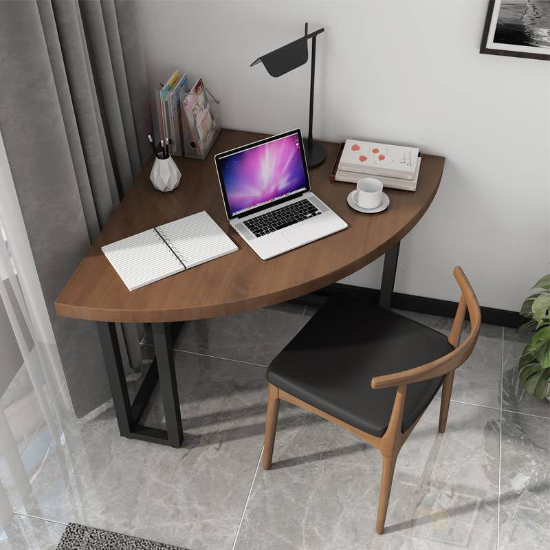 Bureau d'écriture en pin et en métal industriel bureau de bureau en bois marron