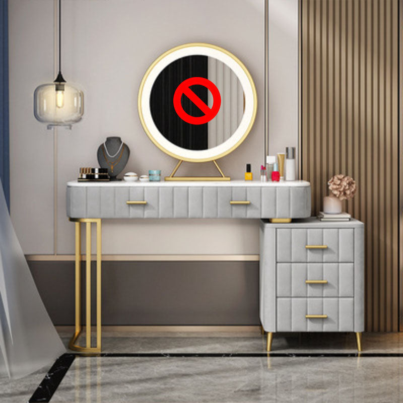 Glam con i piedi dritti di dritta in metallo in metallo cambio vanità