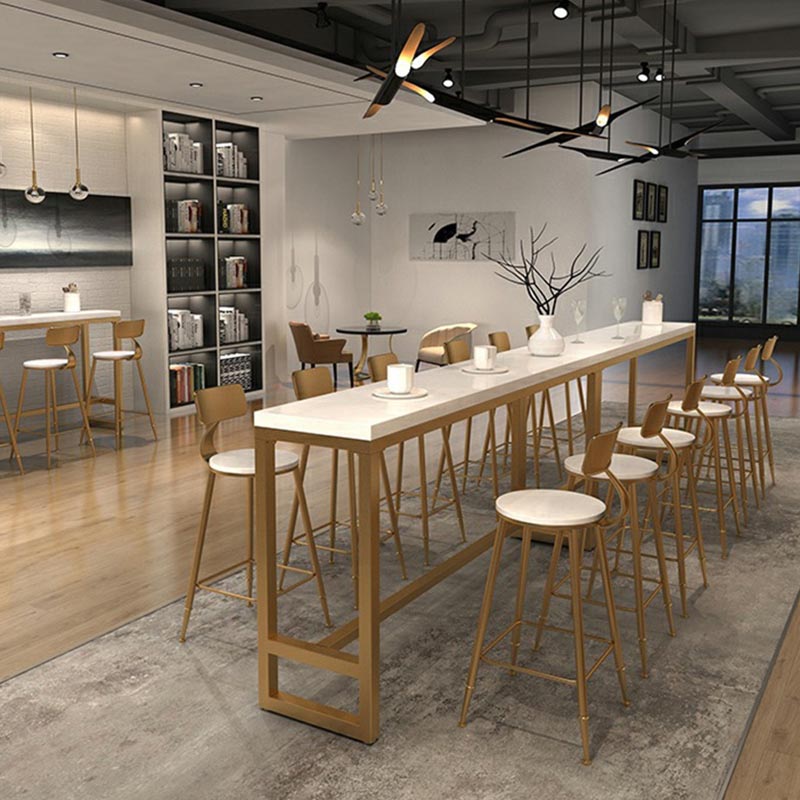 金と金属のベーステーブル白い長方形のソリッドウッドバーテーブル