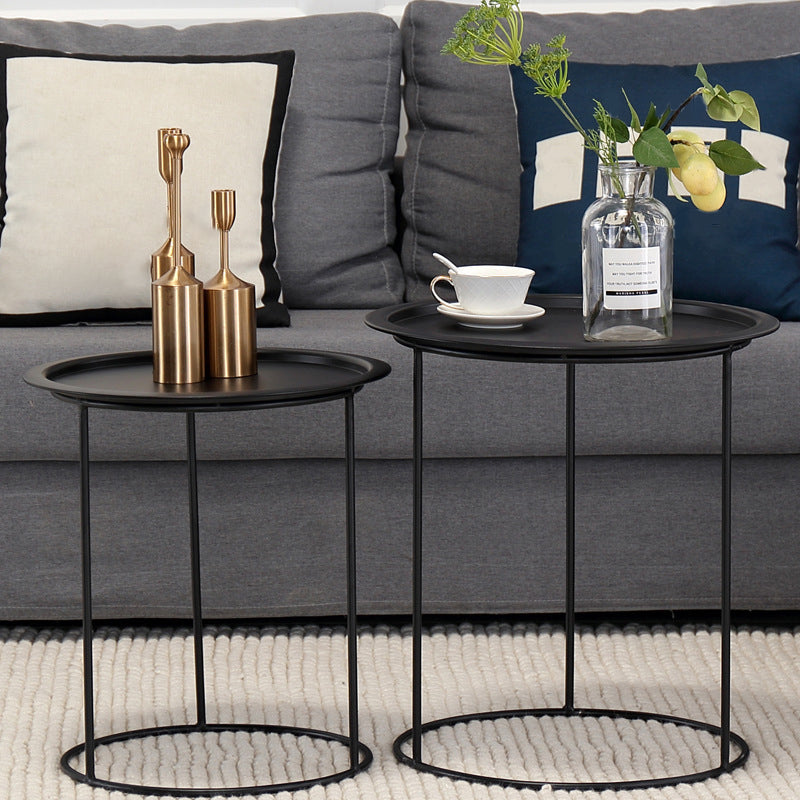 Mesa de bocadillo lateral metálico de mediados de siglo