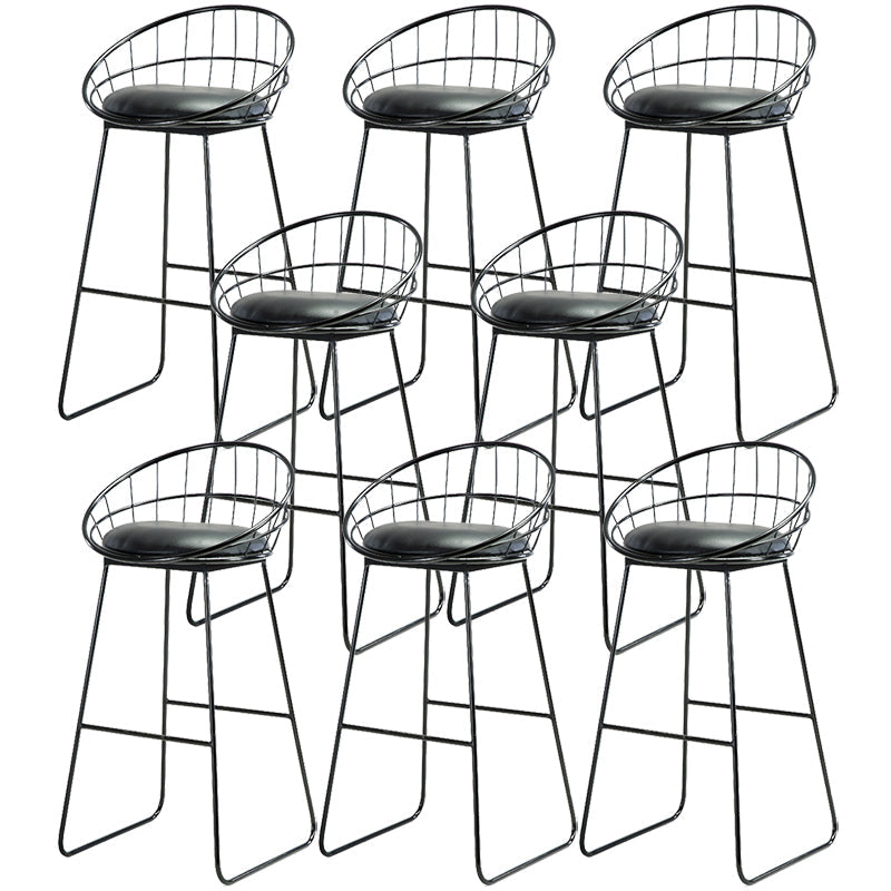 Tabouret de bar à tabouret de comptoir en faux cuir contemporain avec des jambes en métal