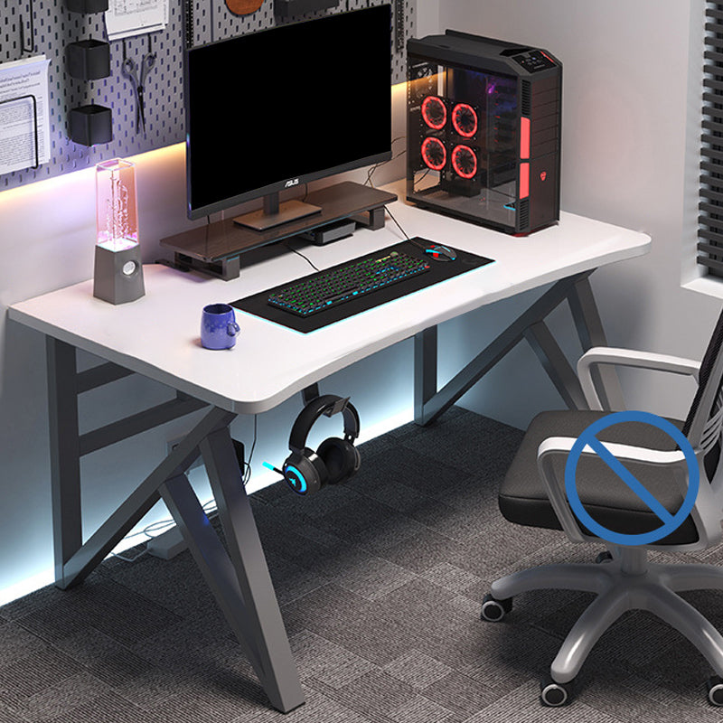 Contemporary Computer Desk Cable Management Rectangular Gaming Desk White Clearhalo 'furn' 'furn_office_desk' 'Furniture' 'Office Desks' 'Office Furniture' 'office_desk' 6296597