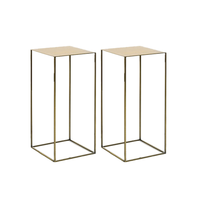 Table d'appoint en masse carrée en métal moderne du milieu du siècle