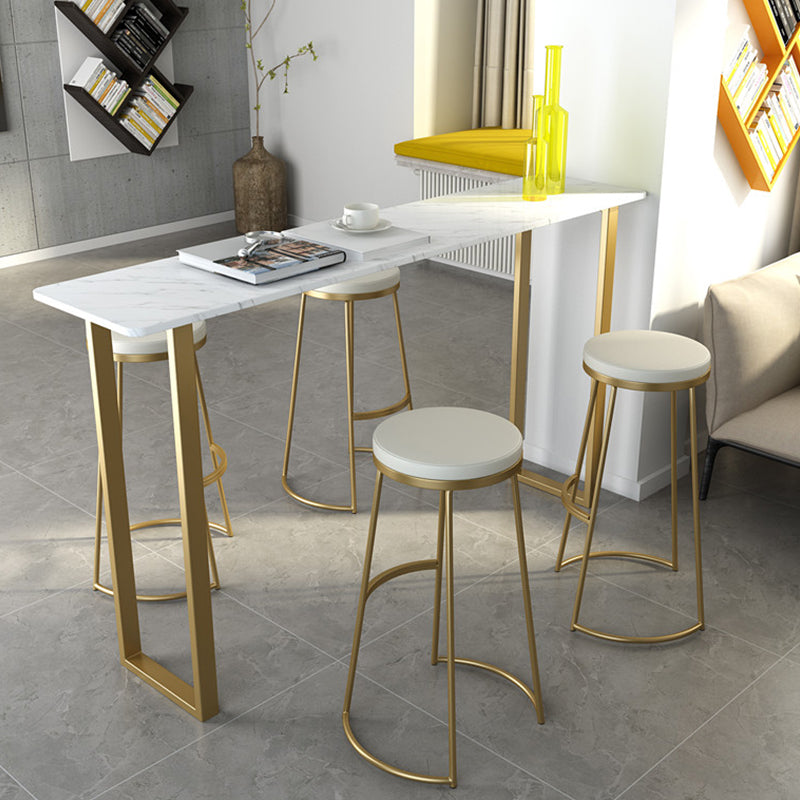 Mesa de barra rectangular de estilo glamorosa mesa de altura de barra de mármol con base con base de trineo