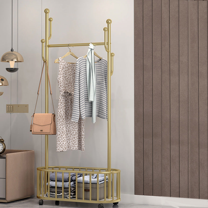 Splendido appendiabiti per cesti con pinze in metallo con i casiri