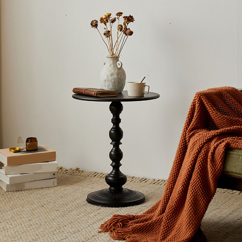 French Country Side Table Pedestal Metal Round Accent Side Table Black Clearhalo 'Coffee & Accent Tables' 'End & Side Tables' 'end_side_tables' 'furn' 'furn_end_side_tables' 'Furniture' 'Living Room Furniture' 6523139