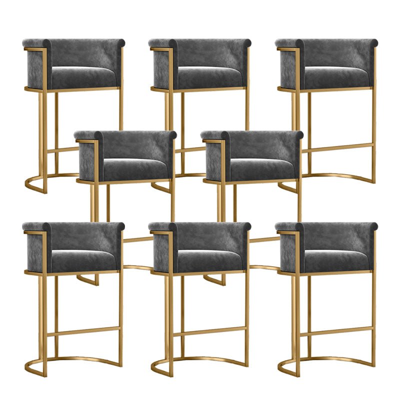 Cafe用のクッションとペダル付きのGlam Armrest BackrestカウンターStooi鉄のバースツール