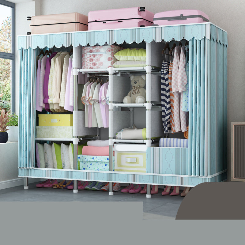 Armadio con finitura opaca con gambe metalliche moderni moderni