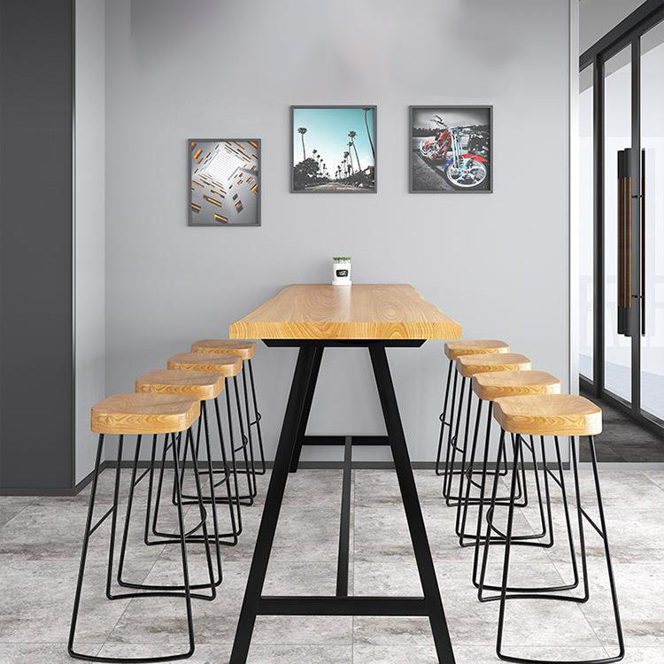 長方形ソリッドウッドバーの高さテーブル現代の架台ベースバーダイニングテーブル
