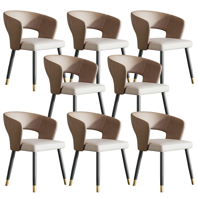 モダンなアームチェアフェイクレザー屋内のダイニングルームチェア