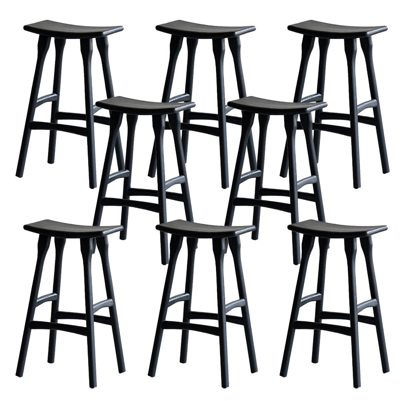 Sgabello da bar in legno solido nero in stile moderno per interno