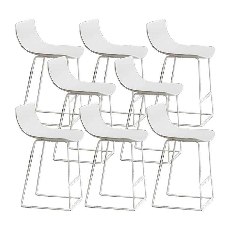 Contemporary Dining Stools Plastic Low Back Bar Stools with Metal Base