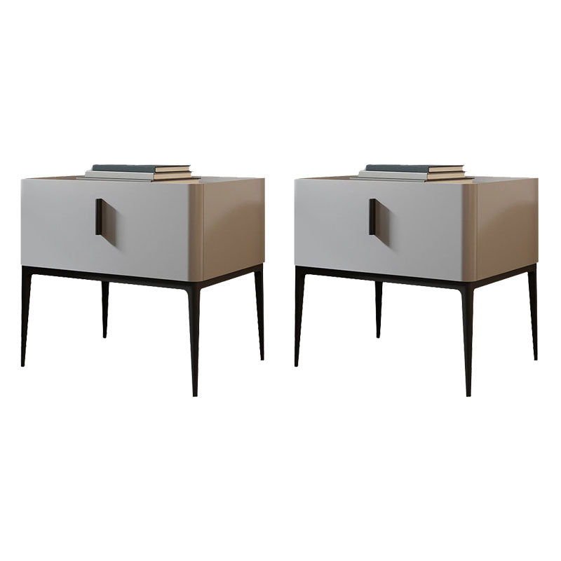 木製のアクセントテーブルナイトスタンドモダンなベッドサイドキャビネットの引き出し付き